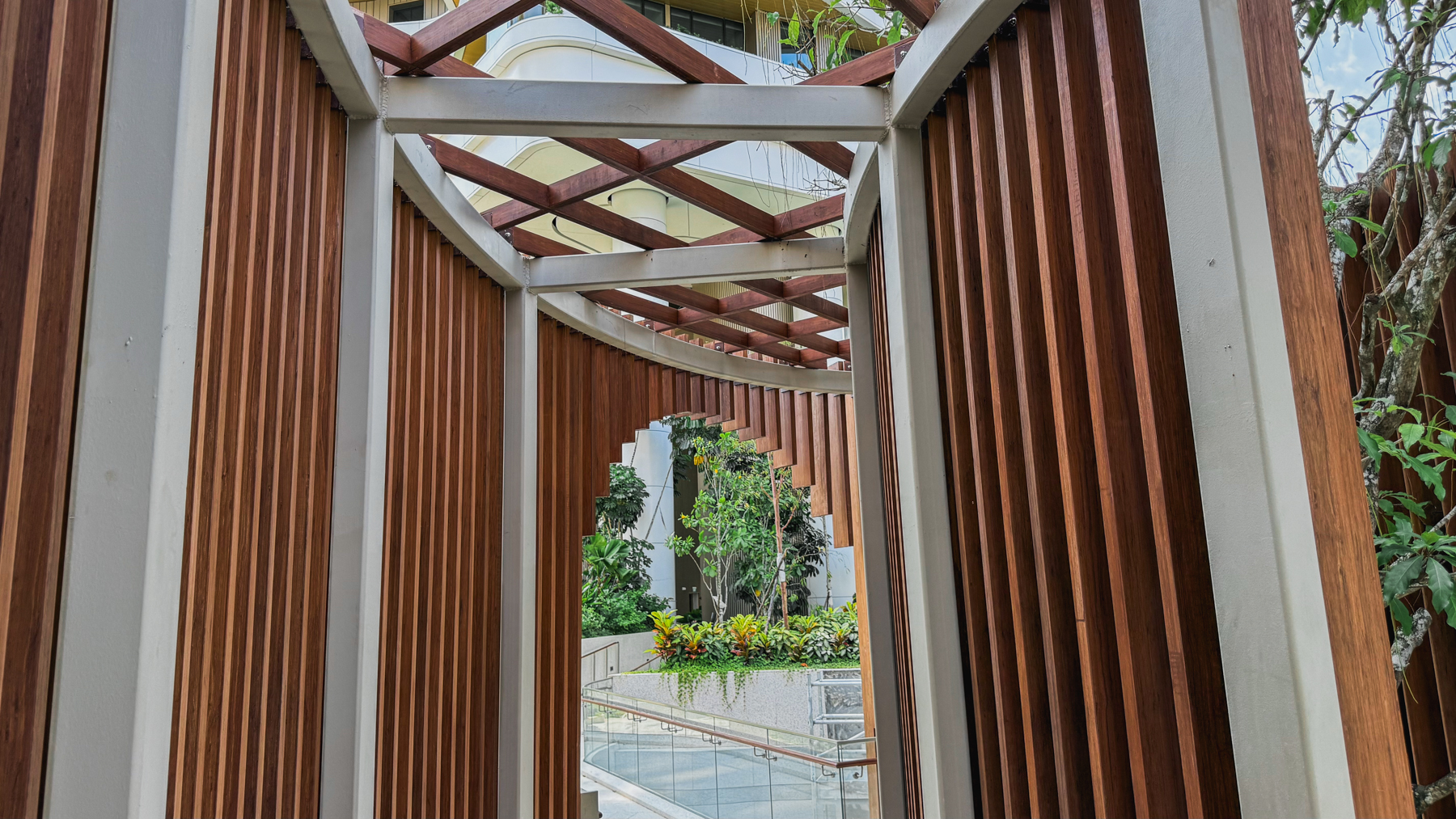 ONEWOOD Timber Fins and Timber Trellis